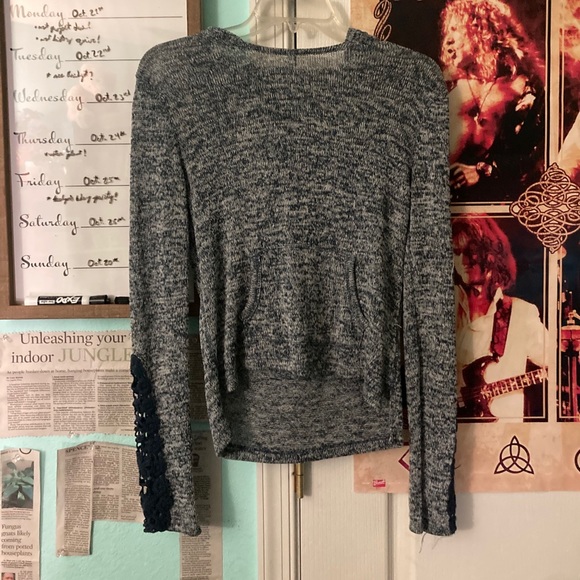 Cute Hooded Sweater - Picture 1 of 2